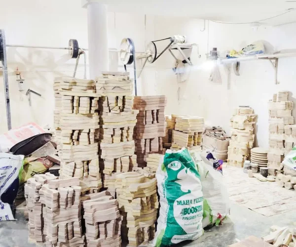 wooden handicrafts manufacturing factory for dress form and mannequin stands